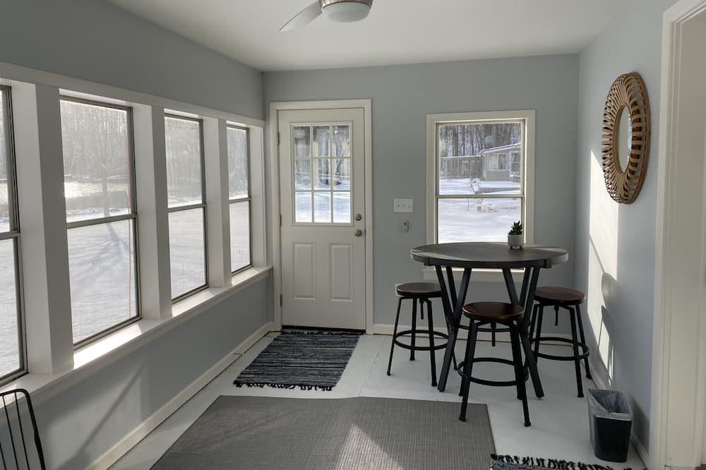 Hudson House | Cozy, Family-oriented Lake House with beautiful views. Enjoy private lake front!