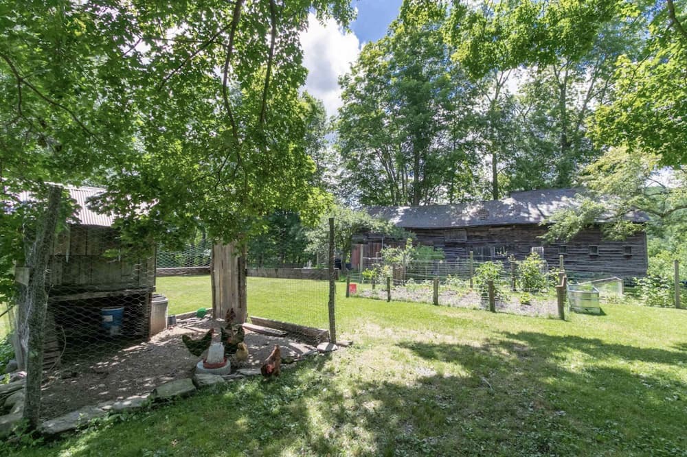Pawlet House | Quintessential Vermont! In a classic New England village on the Metawee River.
