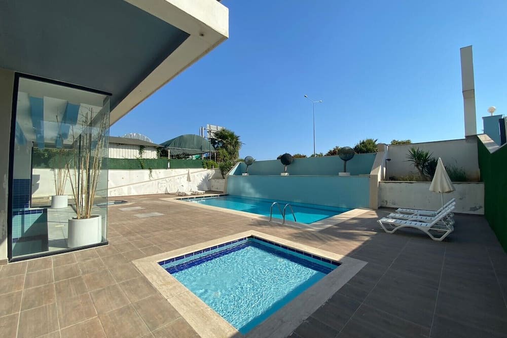 Kestel Apartment | Luxury Apartment Kestel with shared pool, sauna & hot tub