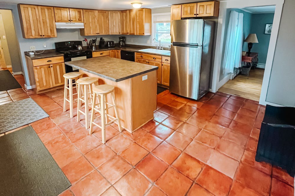 Bradford House | Ski, Snowmobile, and Enjoy the Outdoors in Bradford