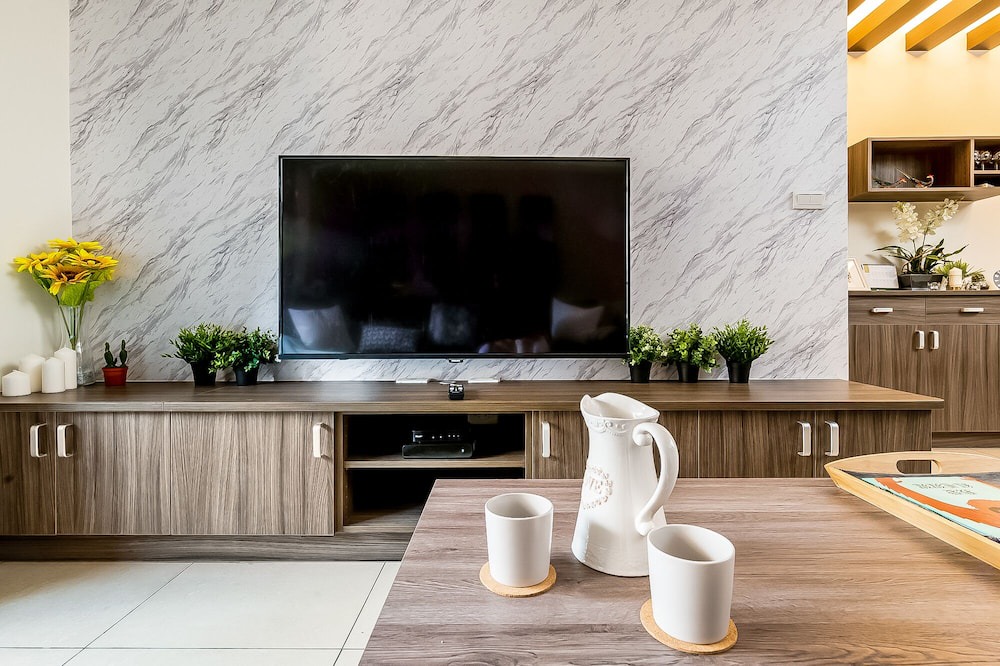 Datong Condo | New Building 3B2b Taipei Main Desks & Fast Wifi