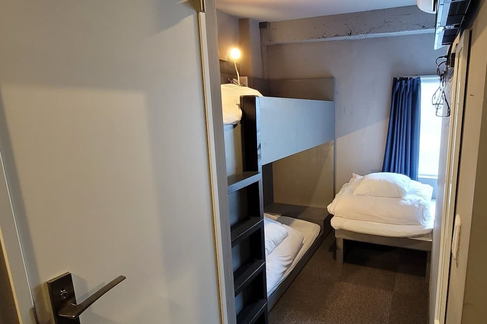 Minamiotsuka Apartment | Triple room bunk bed single bed / Toshima-ku Tokyo