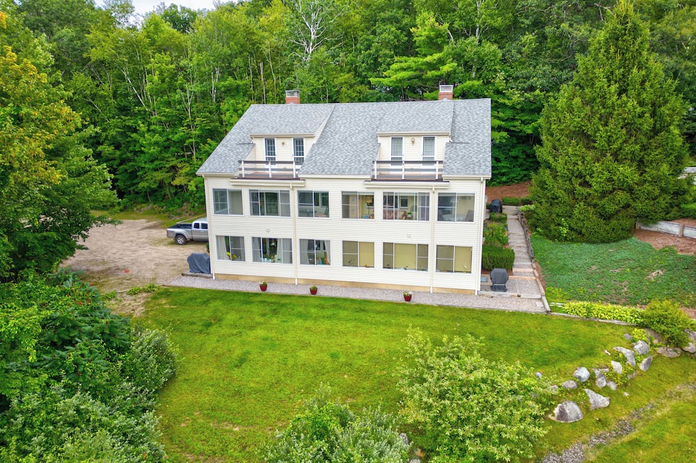Bristol Condo | Cozy updated Condo on Newfound Lake with water view