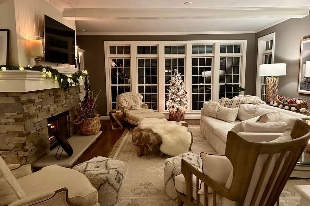 Birchwood Farms House | Bluffs Edge in Birchwood Farms - private four-bedroom, hot tub, screened porch