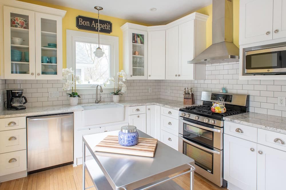 Yellow Springs House | TOP Yellow Springs BnB+ Pet Friendly