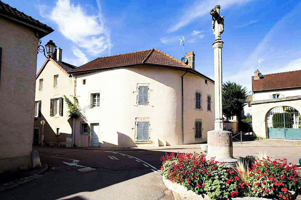 Savigny-les-Beaune House | Charming house in a village on the Burgundy Grands Crus route!