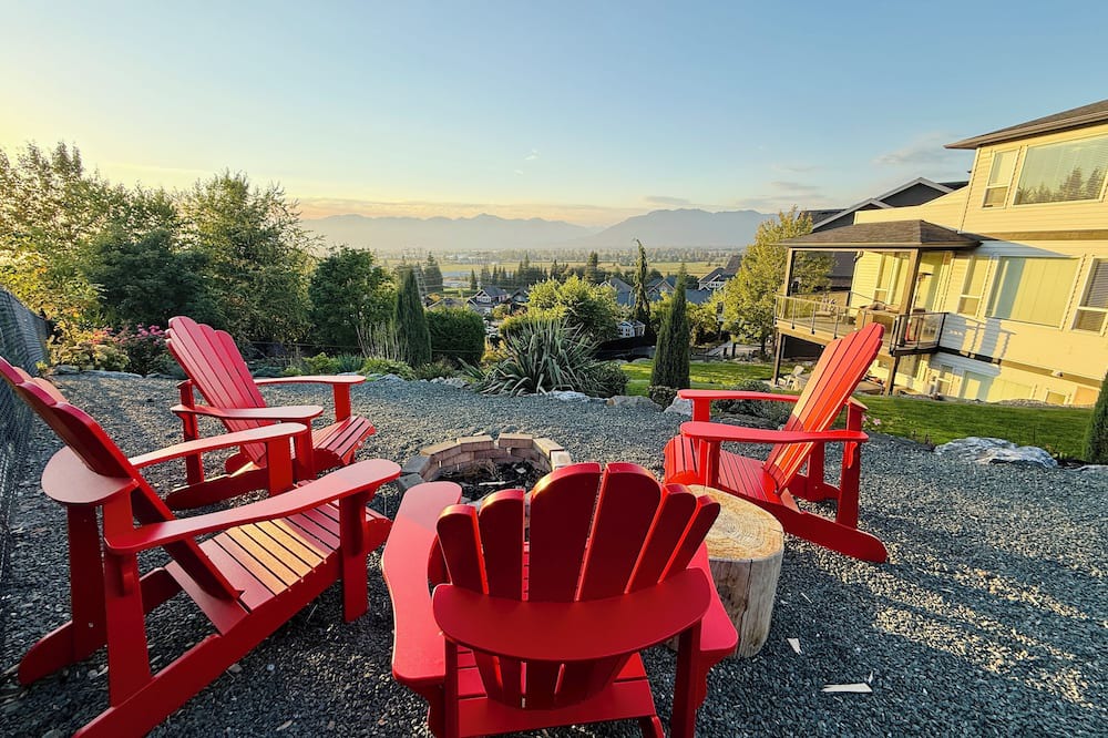 Eastern Hillsides House | Cozy stay at the Mountain Nest Suite w/hot tub