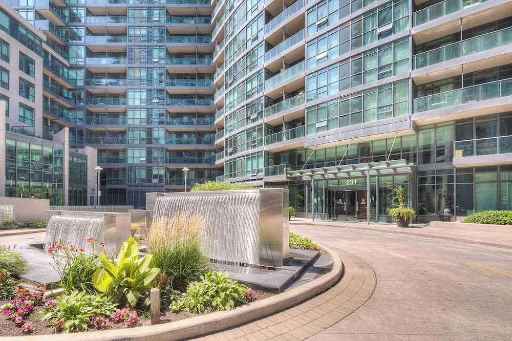 Fort York Apartment | Atlantis at Waterpark City Condos in DT