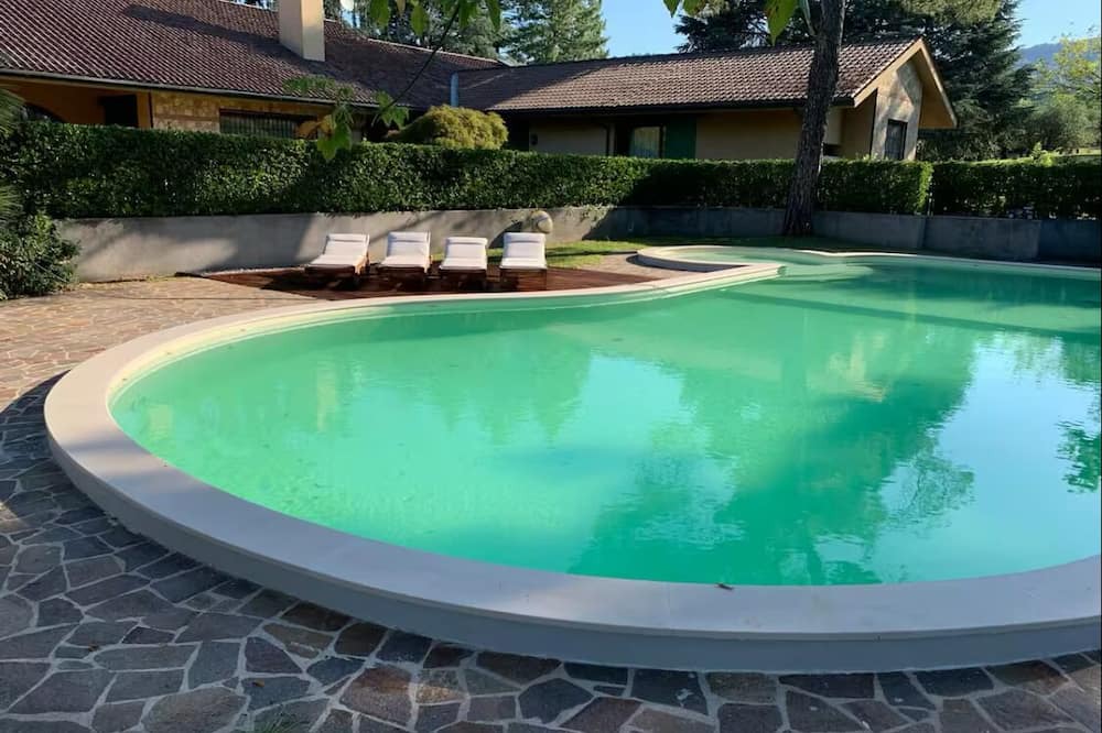 San Giovanni Ilarione House | Villa on the Veronese Hills