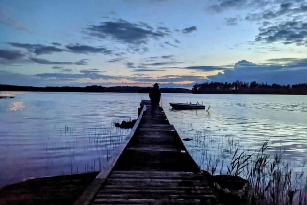 Broby Cabin | Boat, Stay, Play - Tydinge Lake Cabin
