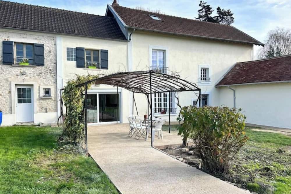 Jouy-sur-Morin House | 4-person apartment