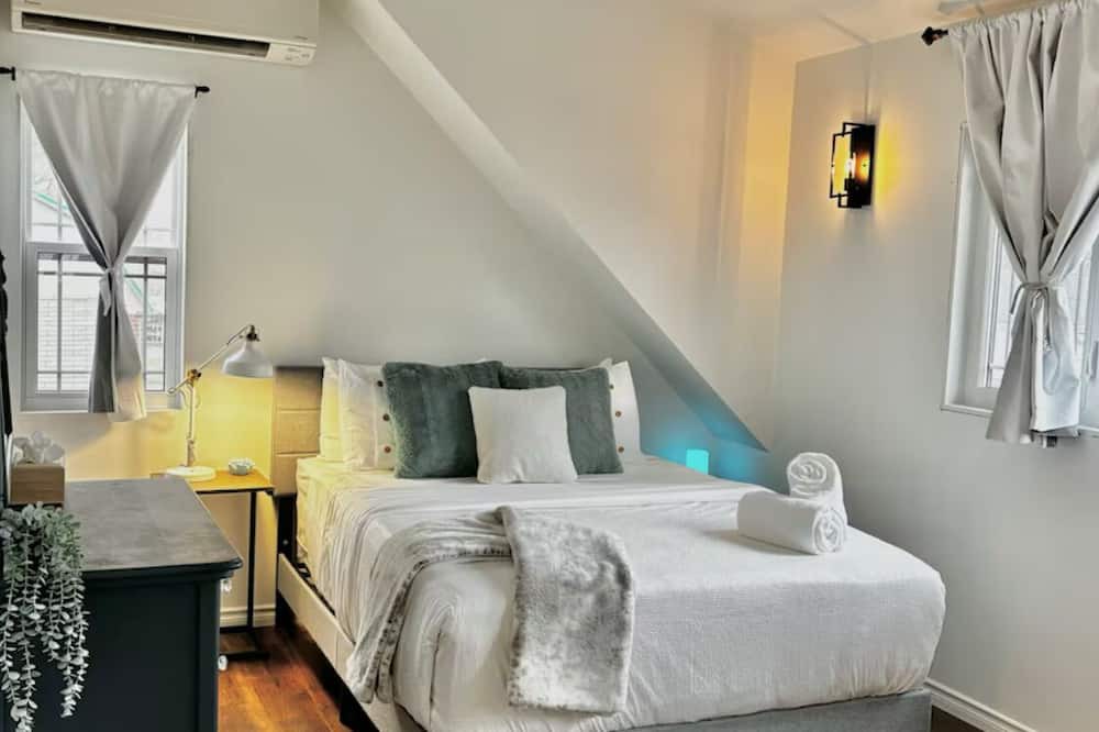 Port Colborne Apartment | Cozy Loft Port