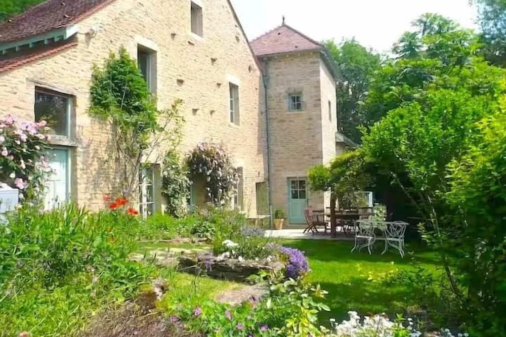 Montoillot House | Clos de Fougères - Gîte entier le Bourguignon