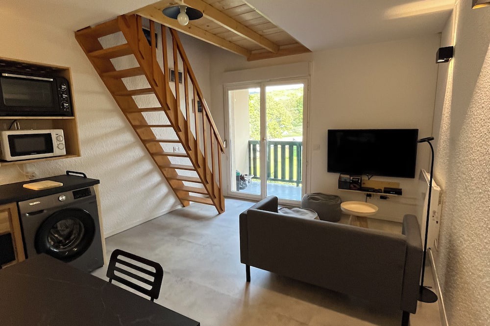 Hotonnes Apartment | Studio 35m2 with mezzanine, Plans d'Hotonnes, Haut Valromey