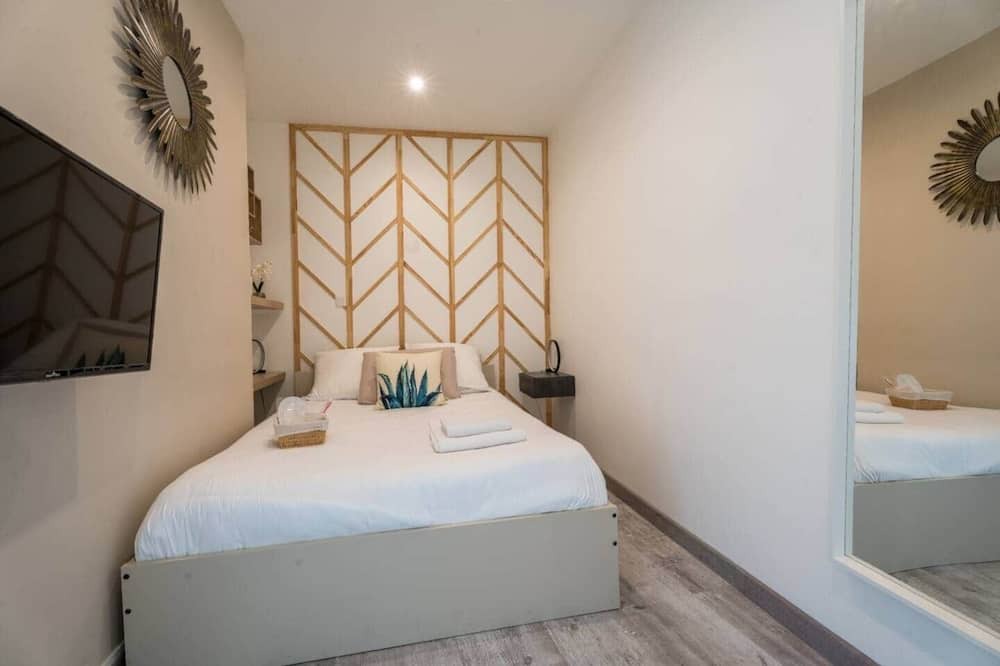 Woippy Bed & Breakfast | Private room 26m + living room and kitchenette - WIFI