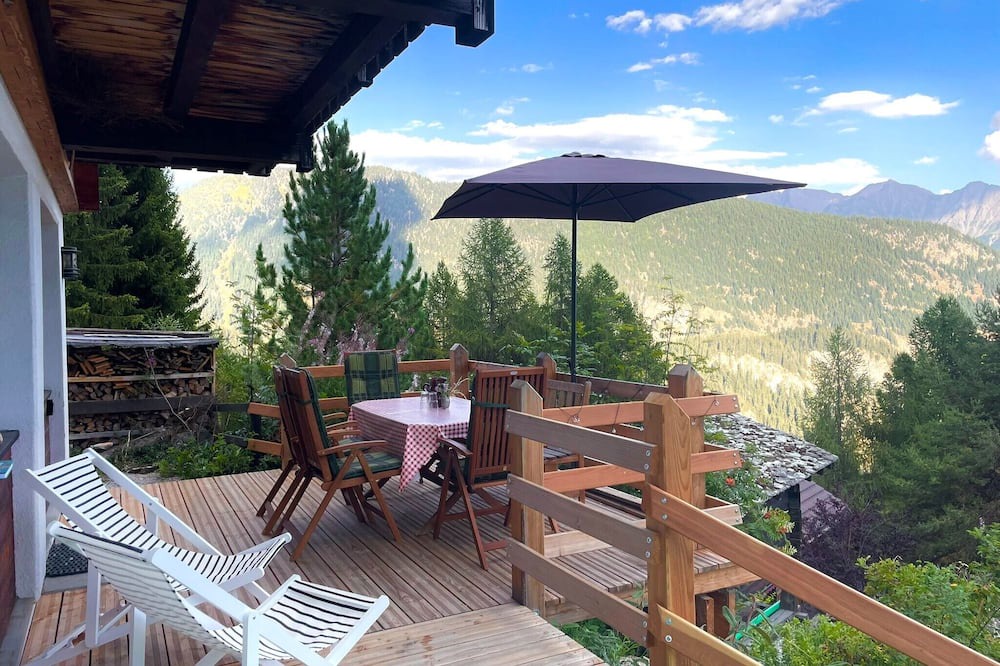 Blatten bei Naters Ski Chalet | Cozy chalet at 1700m with a fantastic view