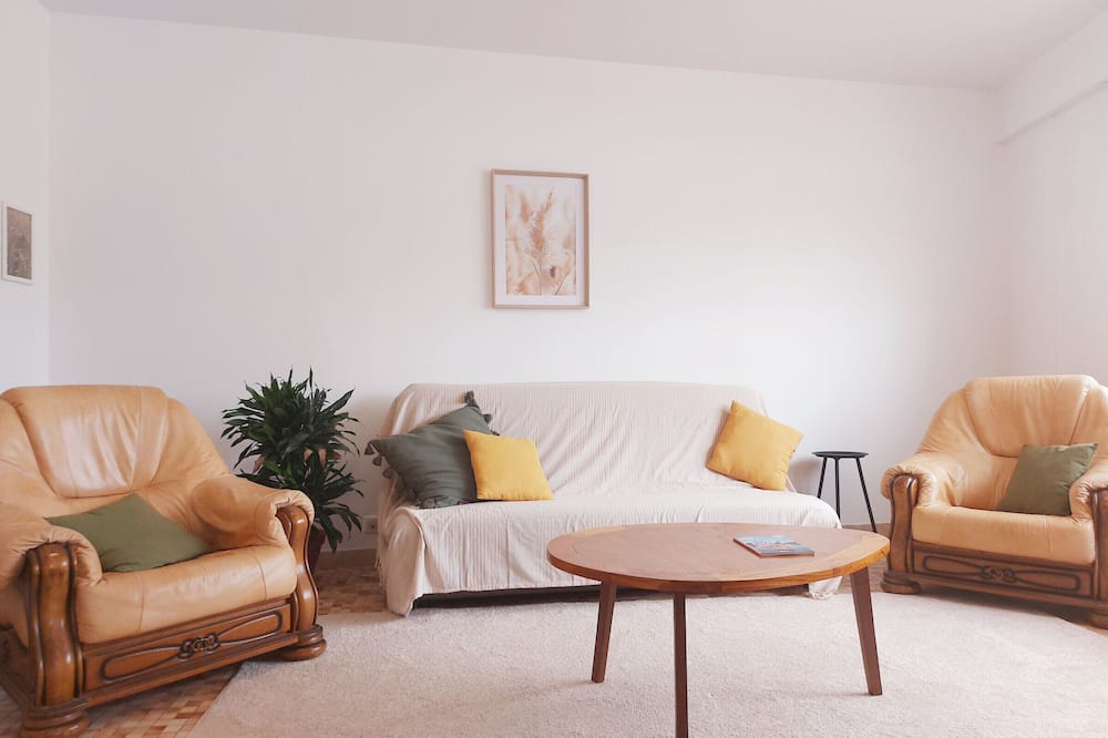 Marboue Cottage | Spacious cottage in the heart of Marboué