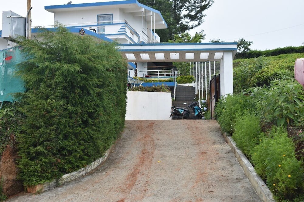 Ooty Cottage | 7 separate bedroom and attached bathroom; Container wood house