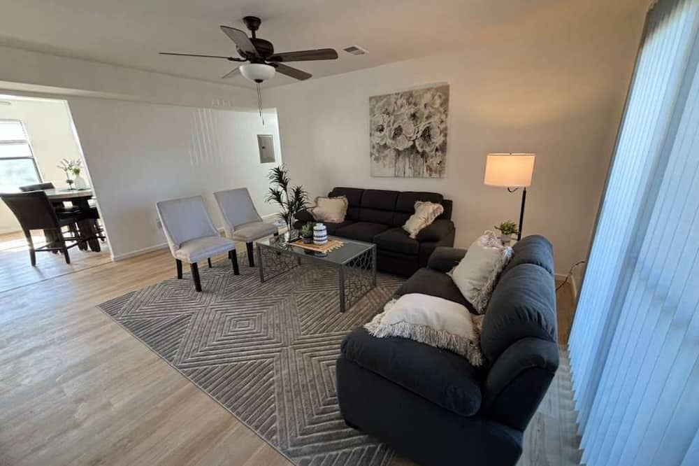 North Brunswick Condo | Entire Cozy Apartment Fully Renovated Modern Style