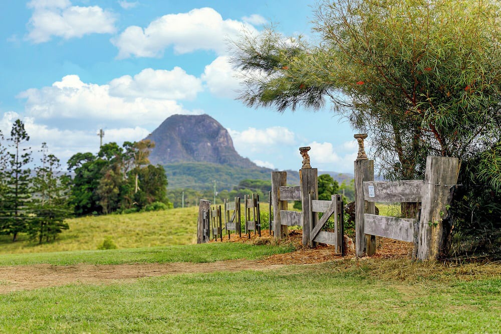 Pinbarren House | The Lodge at Pinbarren with Mountain Views & Pool