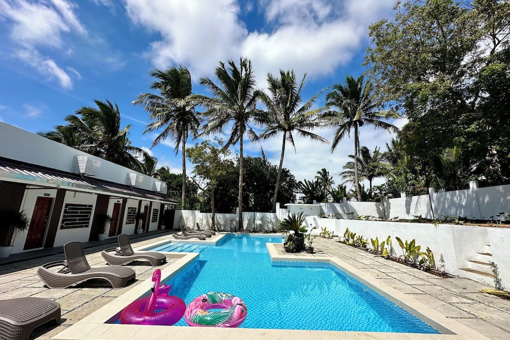 Amadeo Apartment | Solstice Suites With Pool 52 Pax capacity