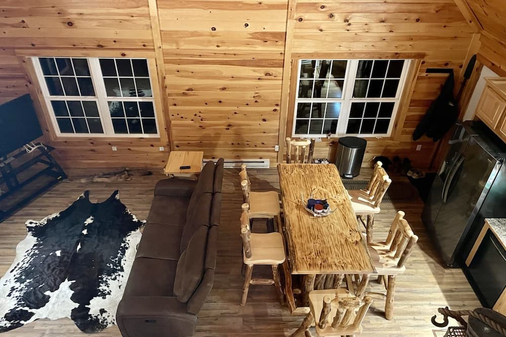 Wells Tannery Cabin | Welcoming 3 bedroom cabin