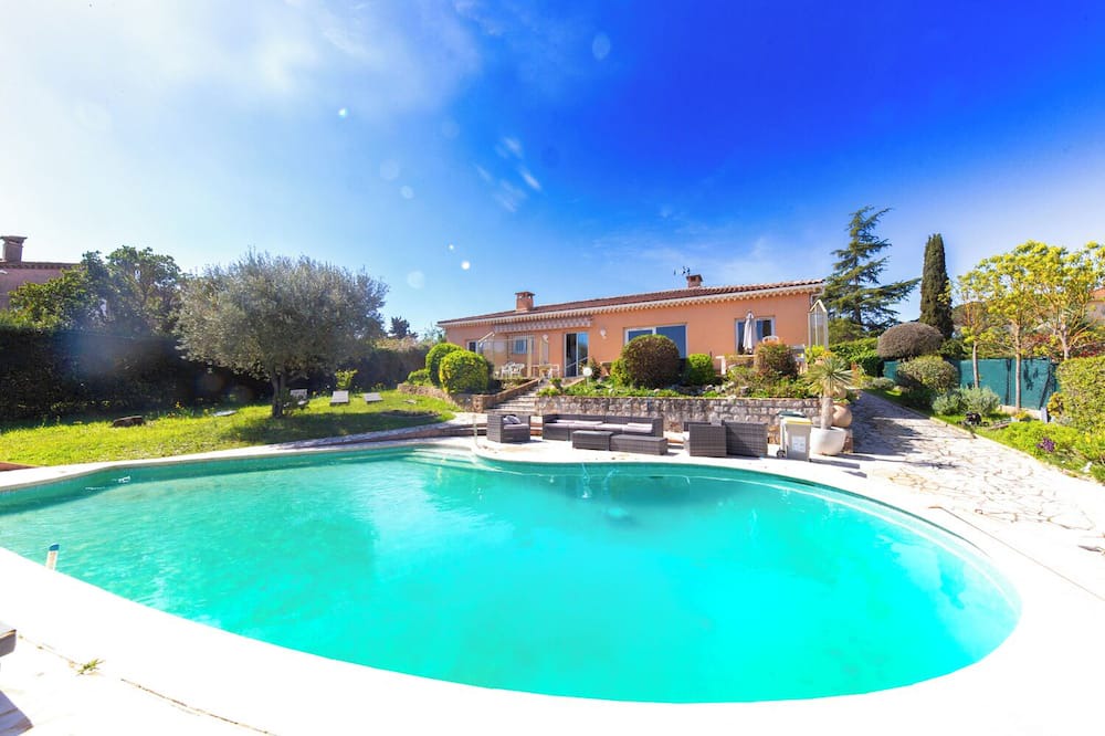 Mandelieu-La-Napoule Villa | Vacances Ensoleillées Golf, Plages et Piscine