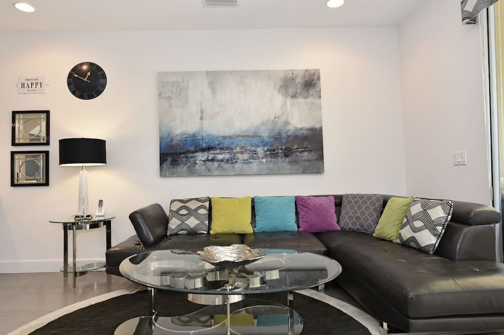 Four Corners House | Beautiful 3-Bed Villa 10 Minutes From Disney-17440 Serenity Resort