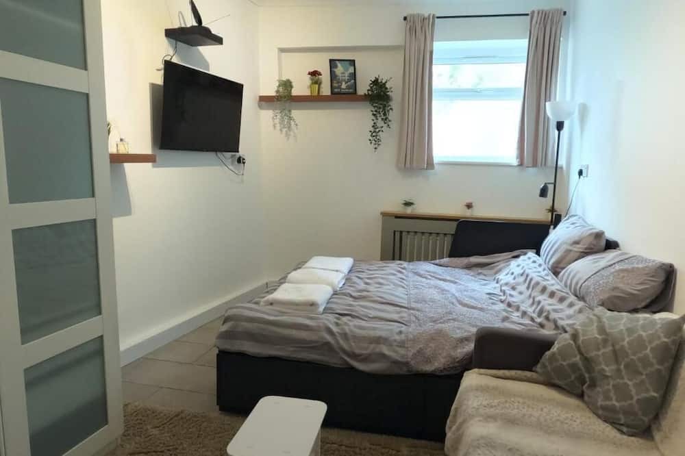 Navy Yard Apartment | Cozy 2-bedroom apartment with WiFi, AC in amazing Washington