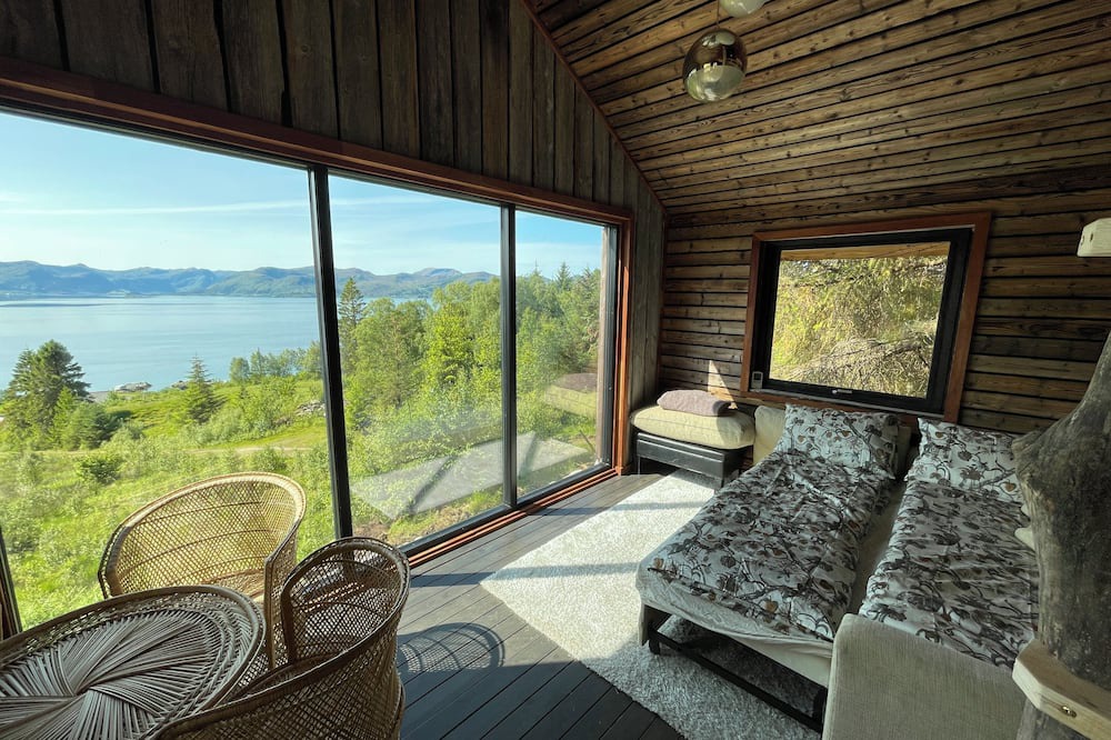 Fiskabygd Cabin | Stunning fiord panorama view off-grid forest cabin