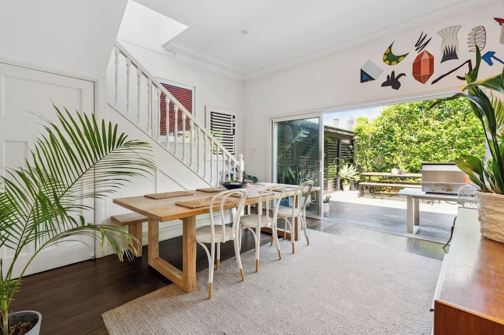 Randwick House | Schneiderhaus Bold and Bright by Centennial Park