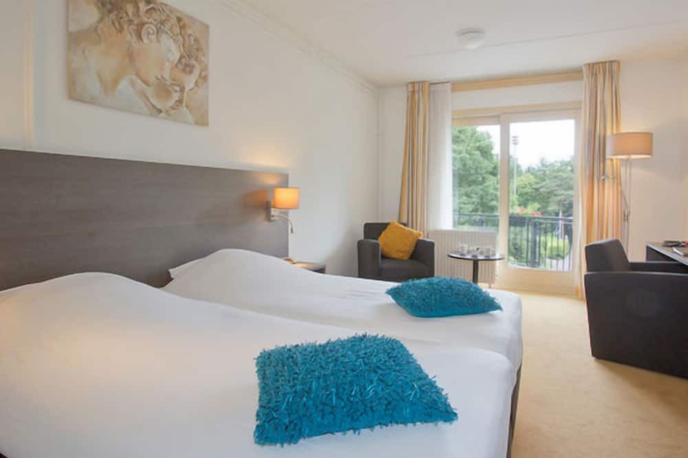 De Bult House | Relaxing Scenic Stay | Near Giethoorn & De Wieden Nature Reserve | Pet Friendly