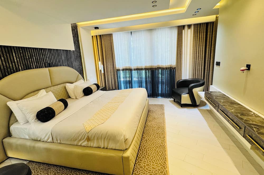 Gisenyi House | SAFE HEAVEN HOMEnAmazing 9-bedroom house with WiFi in Gisenyi