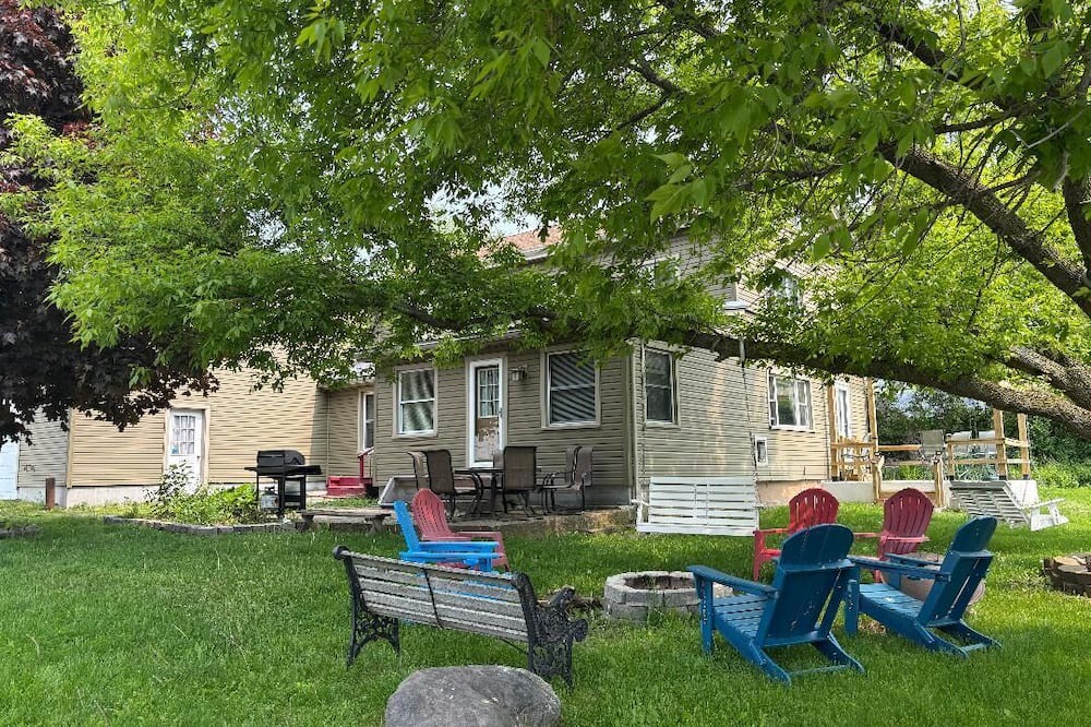 Chaumont House | Lake Front House in Beautiful Guffin Bay, Chaumont