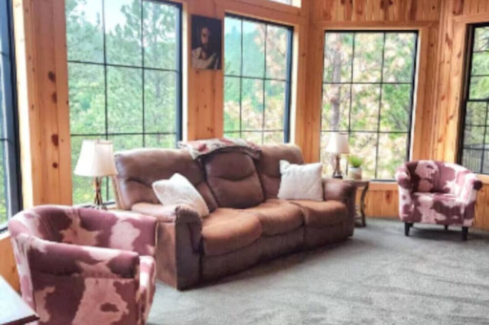 Spearfish House | Higgins Gulch Lodge, Waterfall