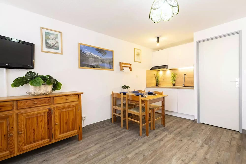 Saint-Lary-Soulan Apartment | Studio near center and cable car Free WiFi