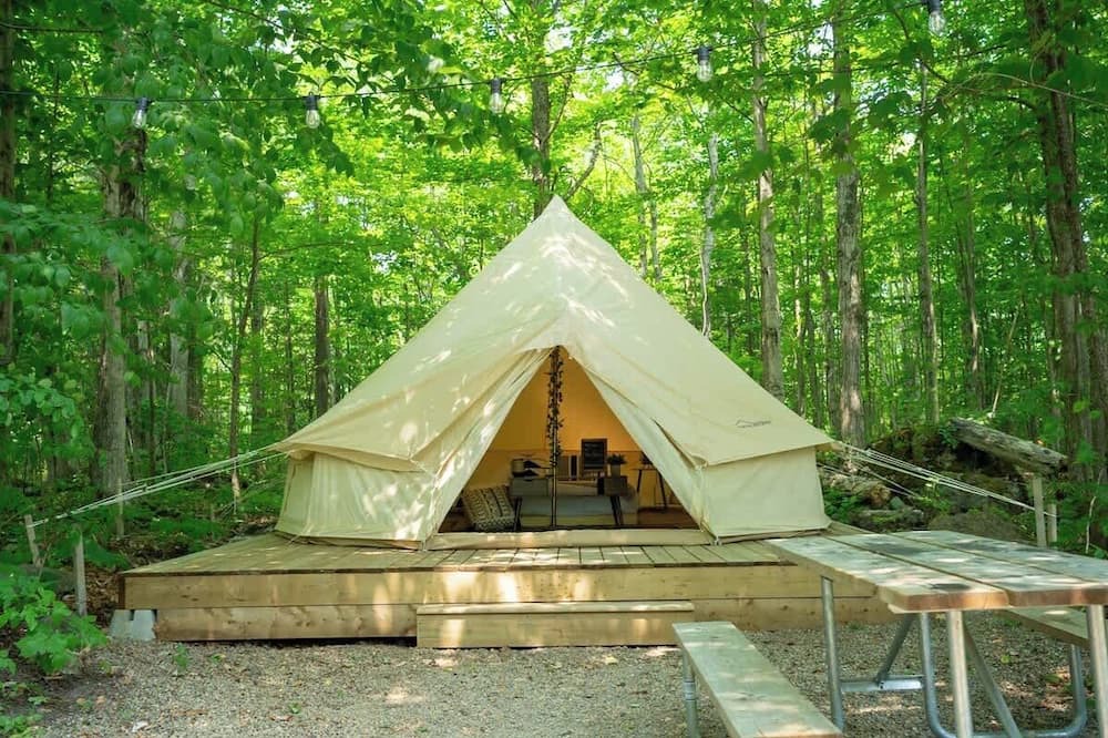 Miller Lake House | "Oasis" Glamping Tent near Tobermory & Grotto