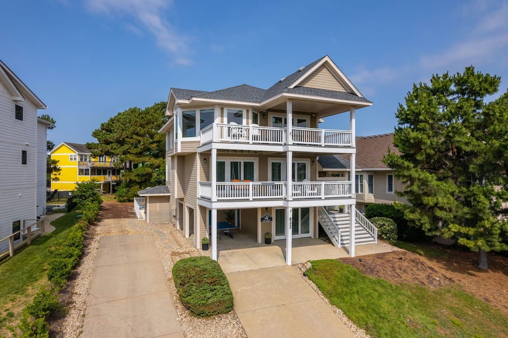 Monteray Shores House | New Listing, Hot Tub, Pool, Sound Side, Distant Ocean Views, Game Room,