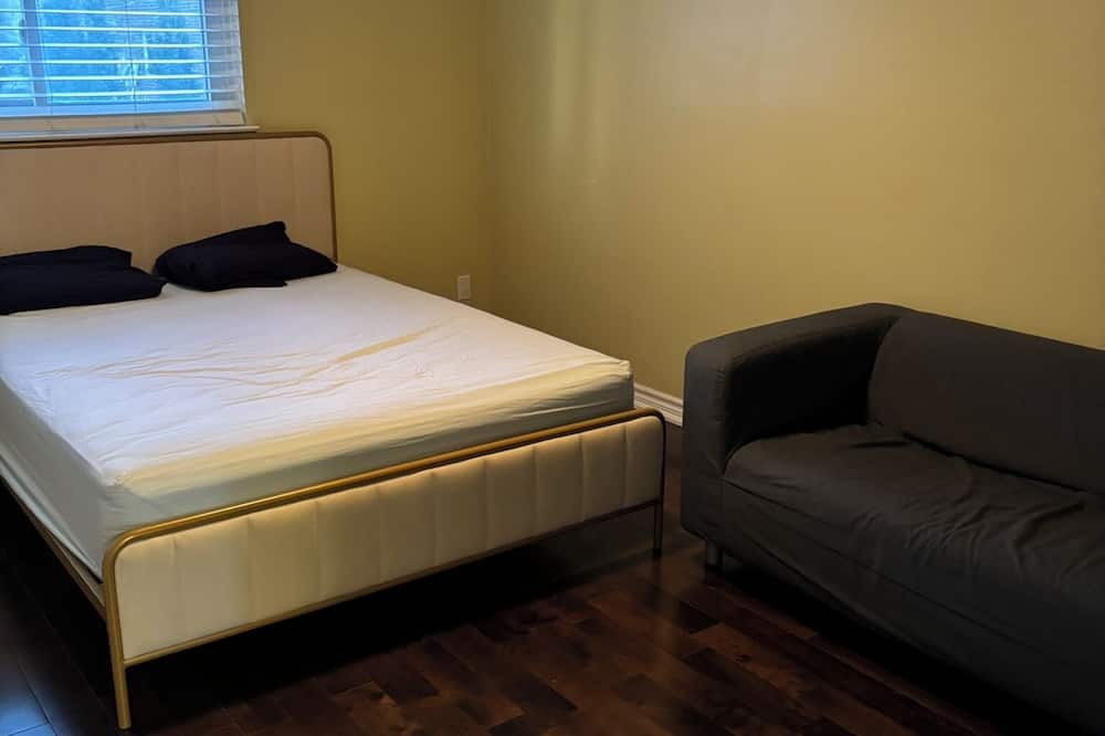 Woodbine Gardens Apartment | Full Private apartment for rent daily/weekly/Monthly