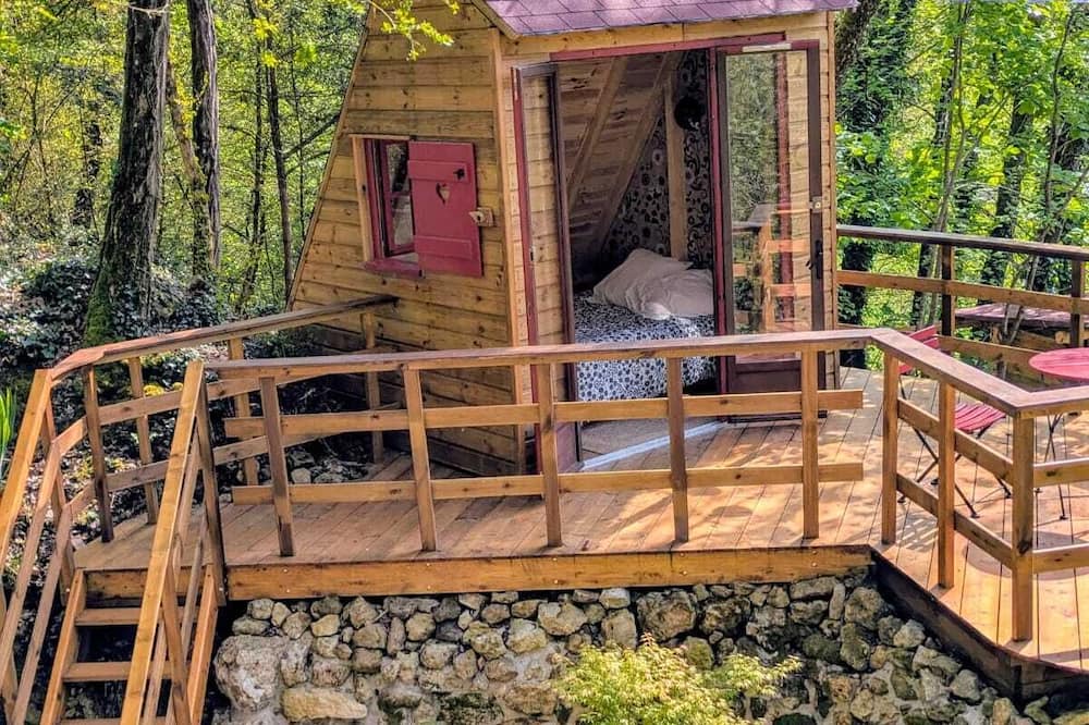 Sainte-Maure-de-Touraine Cabin | Unusual stay, troglodyte cabin and living room. In Touraine