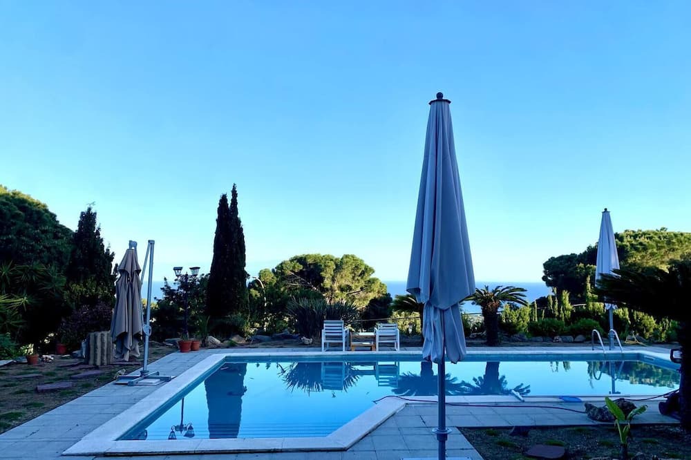 Arenys de Munt Villa | Intimate Family Villa with big private pool & panoramic sea view