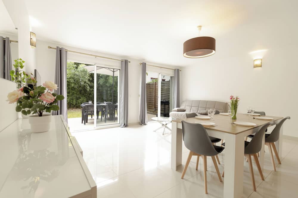 Bry-sur-Marne Villa | Cosy House with Garden Paris Disney