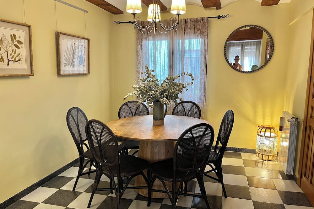 Biar House | House in the center of town with all amenities.
