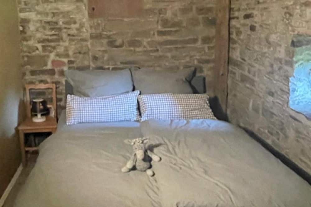 Bongard Apartment | 2-bed vacation apartment shower/WC, incl. donkey hike - Donkey hike Eifel,