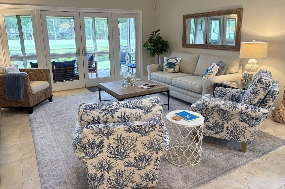 Sea Pines Villa | Beautiful Lagoon/Golf Views! Short Walk/Bike Ride to Beach Club