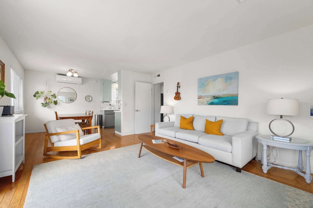 Seabright Apartment | Seabright Breeze ~ Dog-Friendly Coastal Retreat!