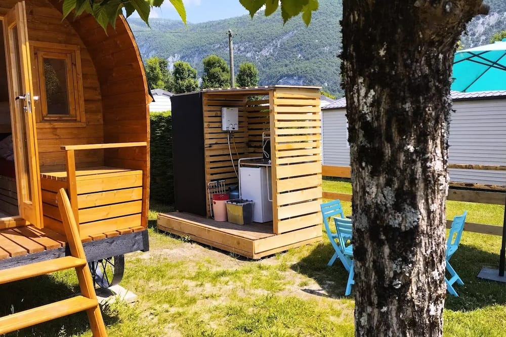 Novalaise Cabin | 3-person caravan