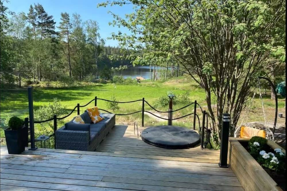Pargas Cabin | Cabin with own lake and palju hot tub