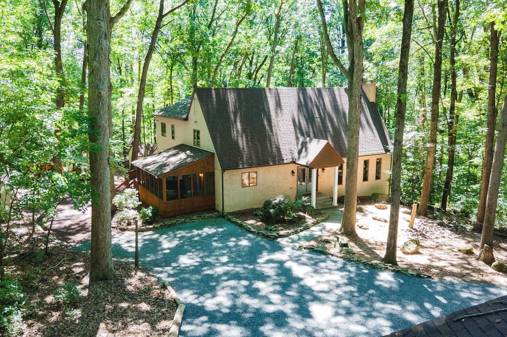 Elverson Ski Chalet | Blue Rock Chalet