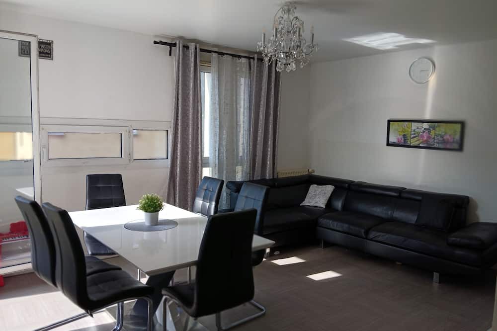 Drancy Apartment | Weekend rental + school vacations